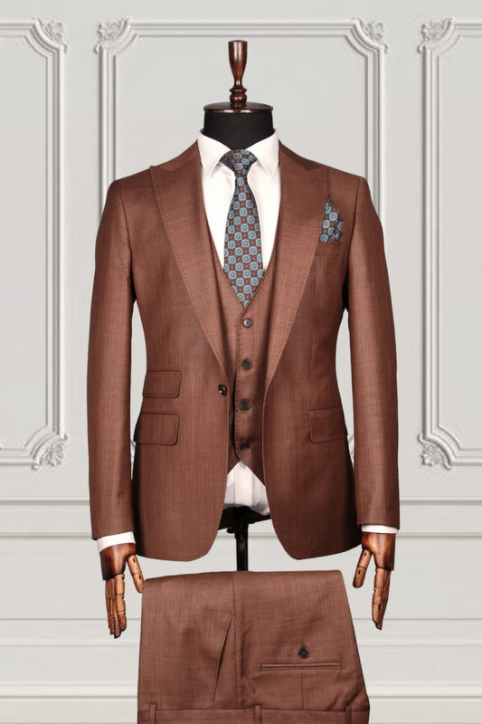 Mario Casas Suits