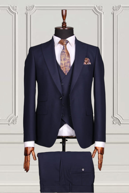 Mario Casas Suits