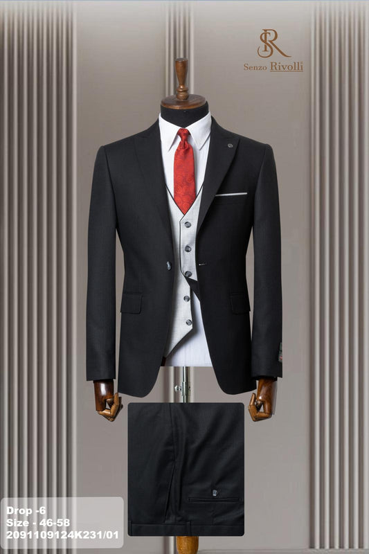 Classic Plain Three-Piece Suit with Timeless Elegance